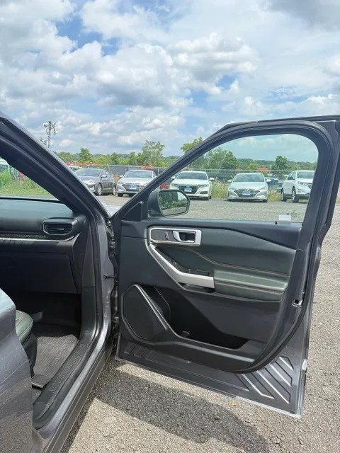 2022 Ford Explorer Timberline photo 11