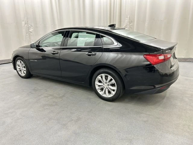 2024 Chevrolet Malibu view 3