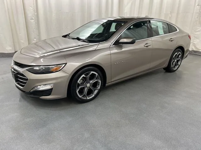 2023 Chevrolet Malibu view 2