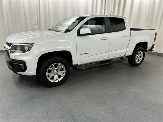 2021 Chevrolet Colorado LT photo 2