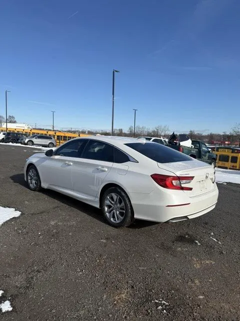 2018 Honda Accord view 5