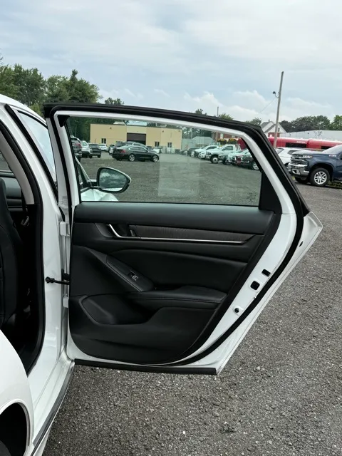 2022 Honda Accord EX-L photo 13