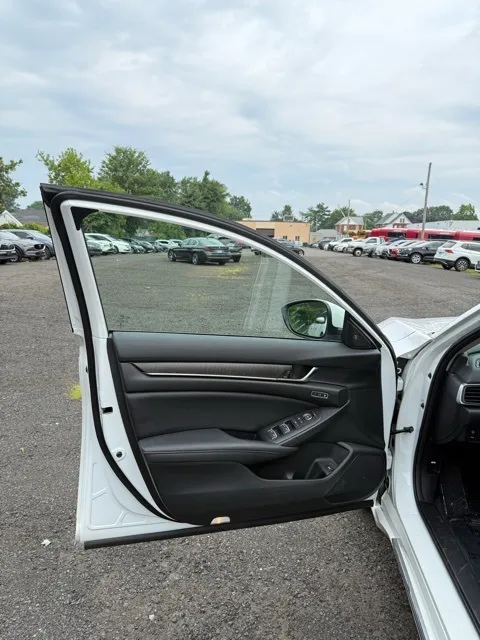 2022 Honda Accord EX-L photo 9