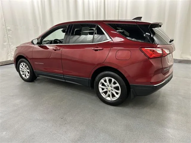 2020 Chevrolet Equinox view 3