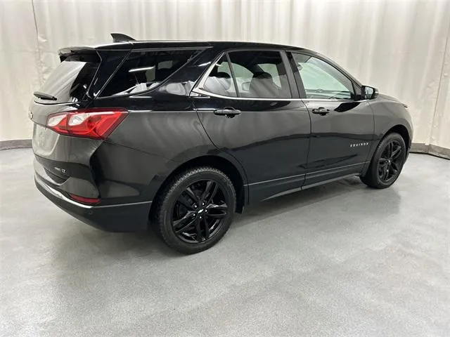 2020 Chevrolet Equinox view 4