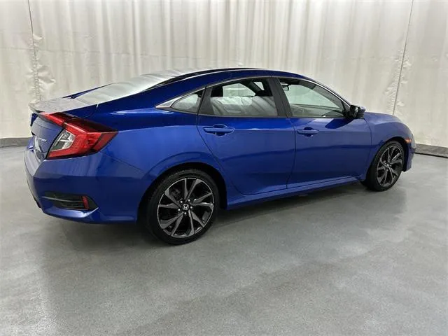 2020 Honda Civic Sedan view 4