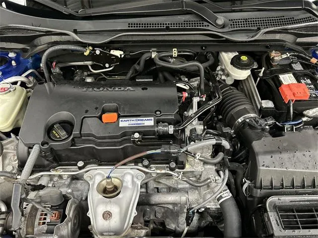 2020 Honda Civic Sedan view 5