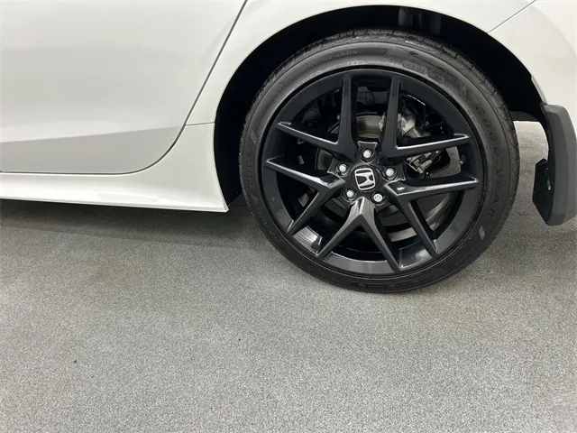 2023 Honda Civic view 5