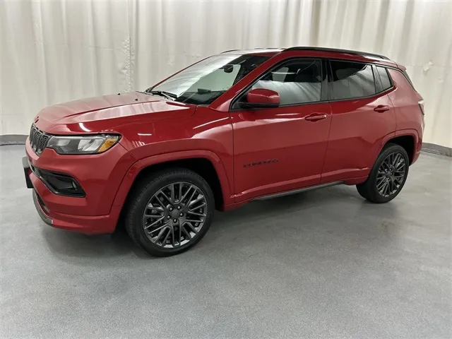 2023 Jeep Compass view 2
