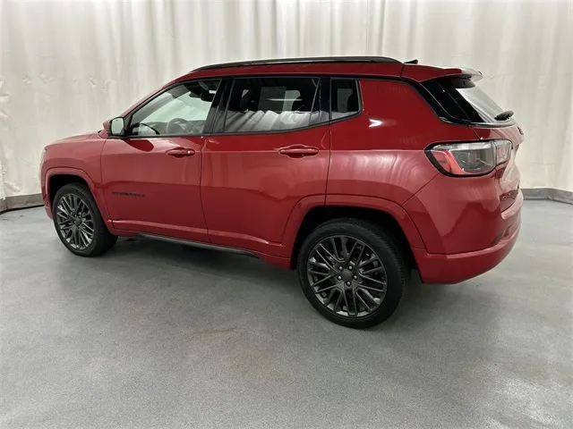 2023 Jeep Compass view 3
