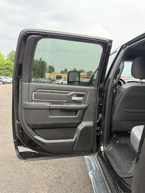 2024 Ram 2500 Big Horn photo 11
