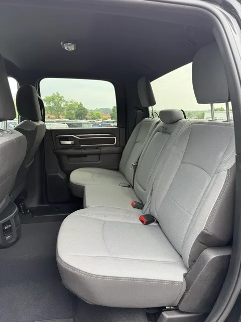 2024 Ram 2500 Big Horn photo 12