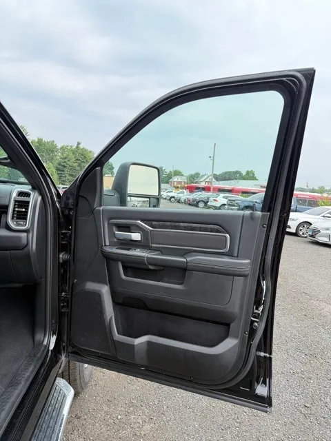 2024 Ram 2500 Big Horn photo 14