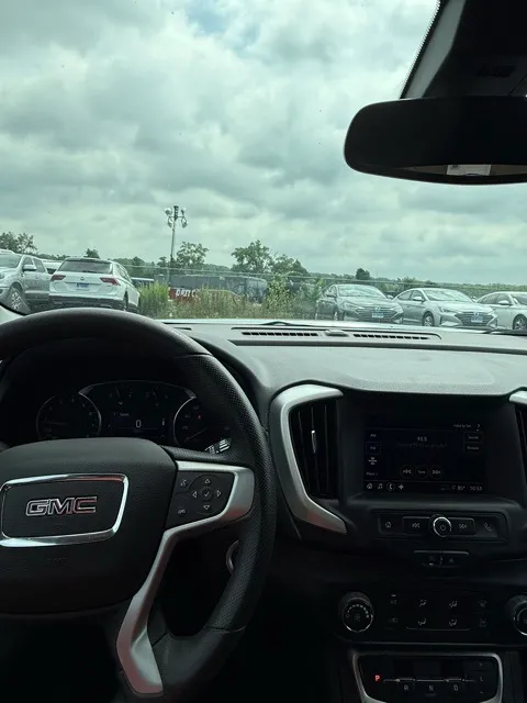 2024 Gmc Terrain SLE photo 16