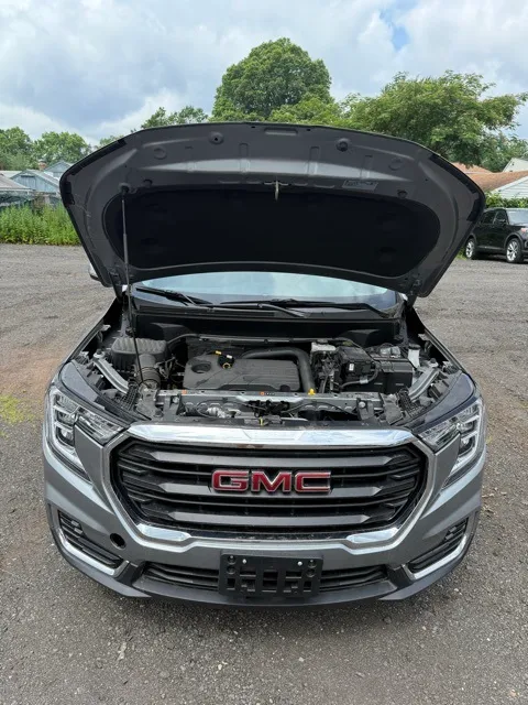 2024 Gmc Terrain SLE photo 17