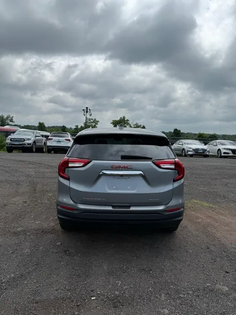 2024 Gmc Terrain SLE photo 6