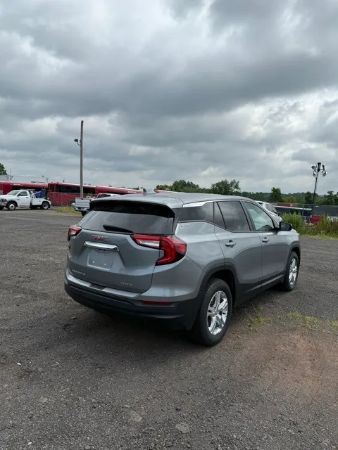 2024 Gmc Terrain SLE photo 7