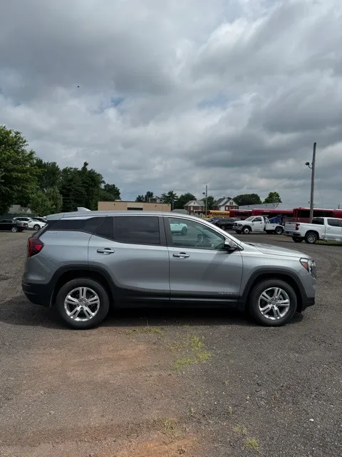 2024 Gmc Terrain SLE photo 8