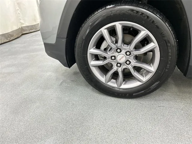 2024 GMC Terrain view 5