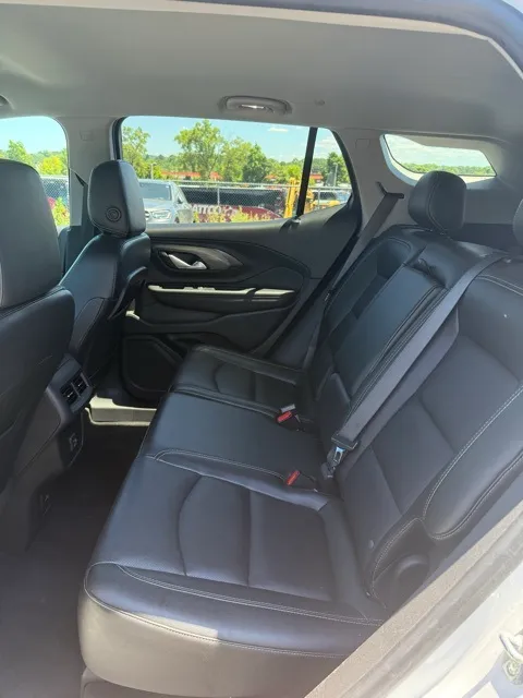 2022 Gmc Terrain SLT photo 11