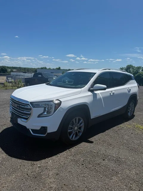 2022 Gmc Terrain SLT photo 2