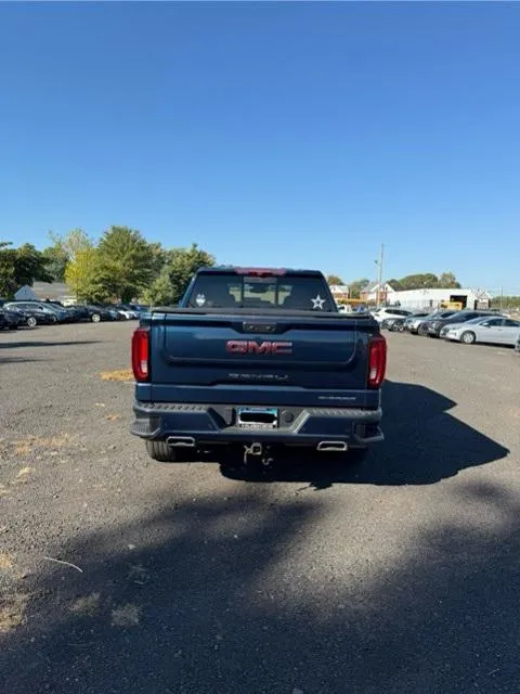 2023 GMC Sierra 1500 view 5