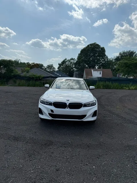 2024 BMW 3 Series 2