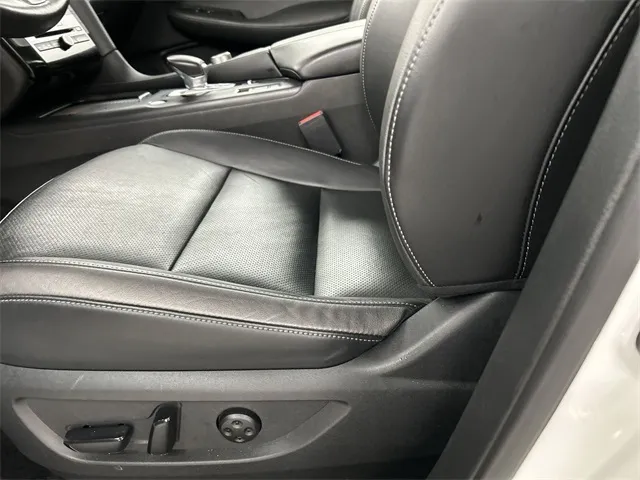 2022 Infiniti QX50 Luxe photo 21