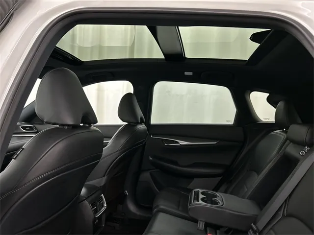 2022 Infiniti QX50 Luxe photo 24