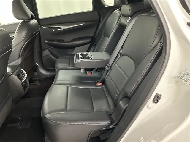 2022 Infiniti QX50 Luxe photo 25