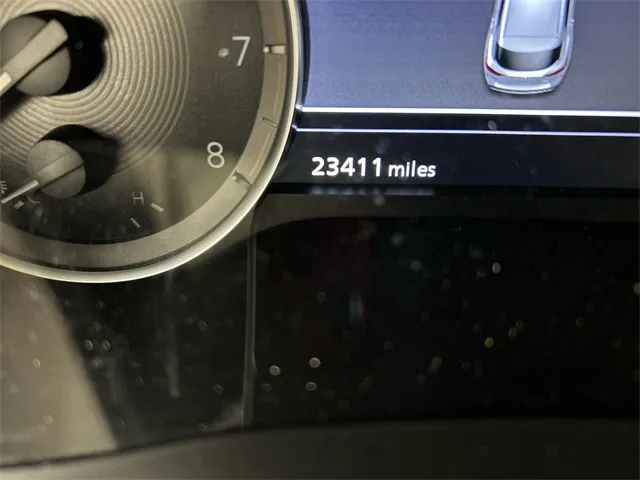2022 Infiniti QX50 Luxe photo 26