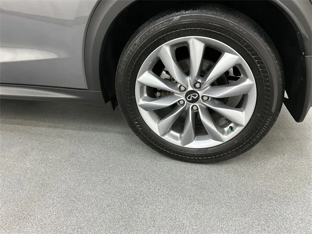 2022 INFINITI QX50 view 5