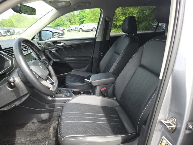 2024 Volkswagen Tiguan SE Wolfsburg Edition photo 4