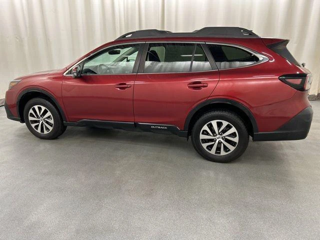 2021 Subaru Outback view 3