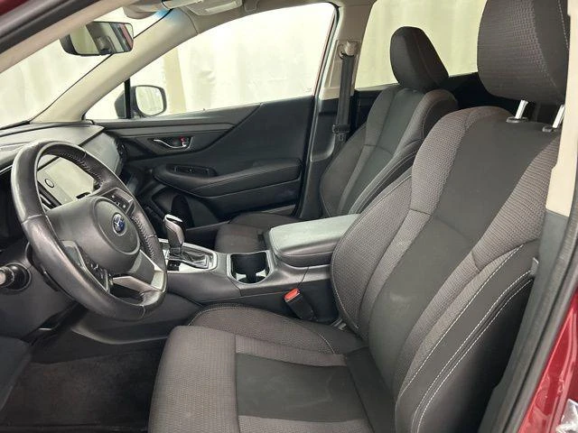 2021 Subaru Outback view 5