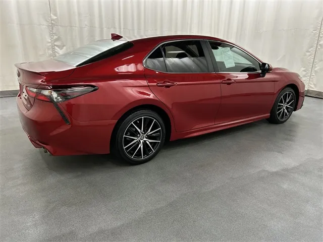 2023 Toyota Camry view 4