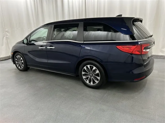 2022 Honda Odyssey view 3