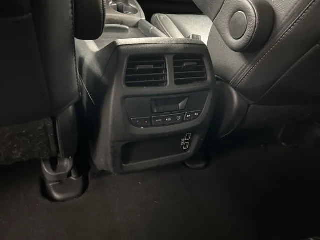 2022 Honda Pilot Special Edition photo 16