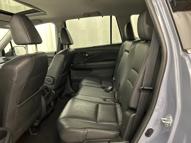 2022 Honda Pilot Special Edition photo 17