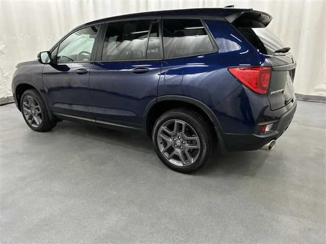 2022 Honda Passport view 3