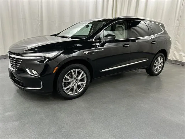 2023 Buick Enclave view 2