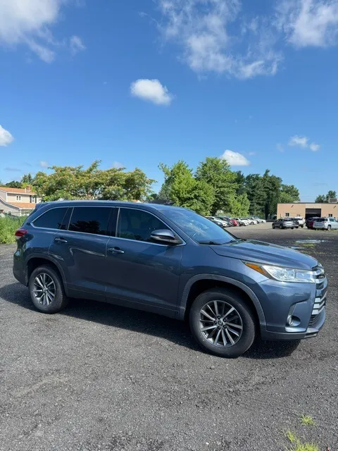 2019 Toyota Highlander 1