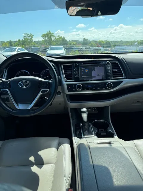 2019 Toyota Highlander XLE photo 15