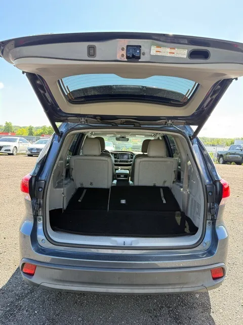 2019 Toyota Highlander XLE photo 19