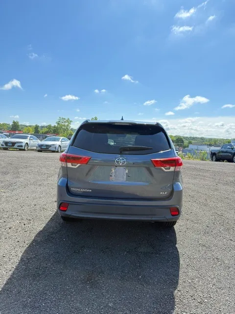 2019 Toyota Highlander XLE photo 5