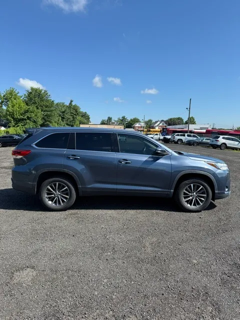 2019 Toyota Highlander XLE photo 7