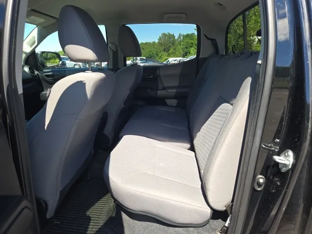 2021 Toyota Tacoma SR photo 13