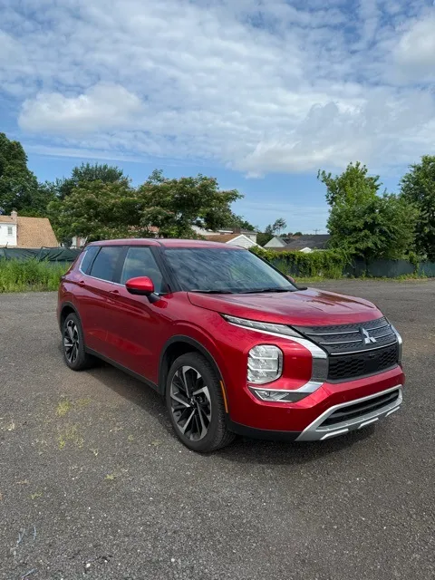 2024 Mitsubishi Outlander