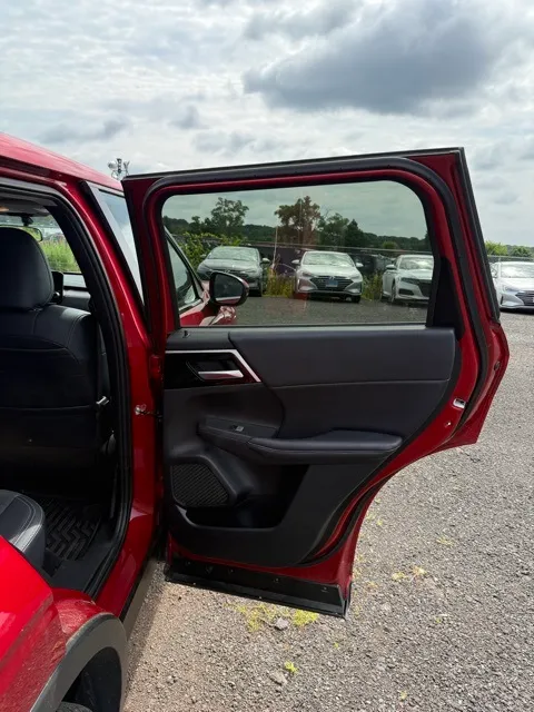 2024 Mitsubishi Outlander SE photo 14
