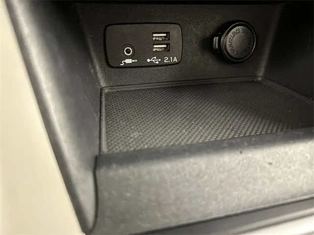 2022 Subaru Forester Base photo 15